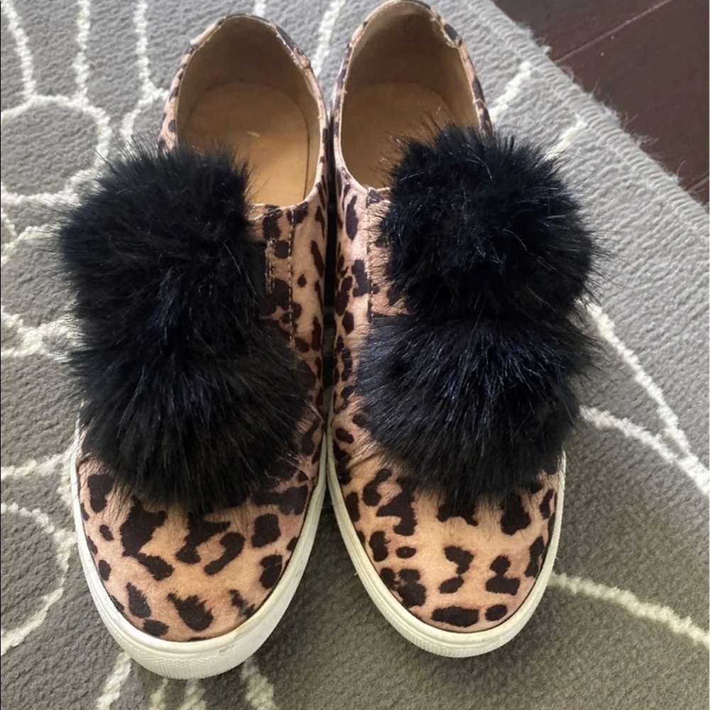 Charlotte Russe sneakers cheetah 9